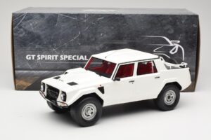 Lamborghini LM002 Branco Kyosho 1:18 GTS18508W Resina - imagem 6 de 6
