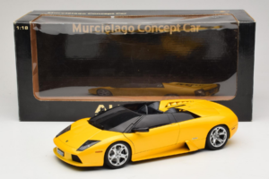 Lamborghini Murcielago Concept Metallic Yellow AUTOart 1:18 74561 Metal - imagem 8 de 8
