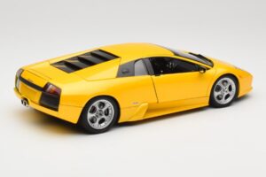 Lamborghini Murcielago LP640 Giallo Orion AUTOart 1:18 74511 Metal - imagem 3 de 8