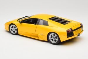Lamborghini Murcielago LP640 Giallo Orion AUTOart 1:18 74511 Metal - imagem 7 de 8
