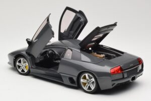 Lamborghini Murcielago LP640 Cinzento Norev 1:18 187949 Metal - imagem 5 de 8