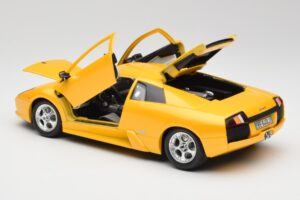 Lamborghini Murcielago LP640 Amarelo Bburago 1:18 23124646-M1 Metal - imagem 5 de 8