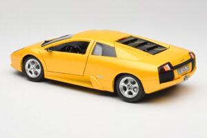 Lamborghini Murcielago LP640 Amarelo Bburago 1:18 23124646-M1 Metal - imagem 7 de 8