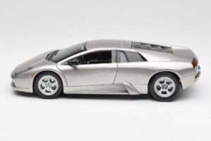 Lamborghini Murcielago Prata Maisto 1:18 7450257 Metal - imagem 4 de 8