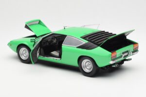Lamborghini Urraco P250 Verde Claro Kyosho 1:18 08441G Metal - imagem 5 de 8