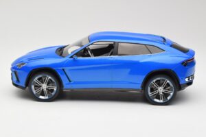 Lamborghini Urus Concept Blue Metallic MCG 1:18 MCG18020 Metal - imagem 3 de 6