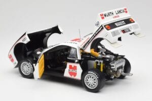 Lancia 037 #1 G. Cunico / E. Bartolich Targa Florio Winner 1983 Kyosho 1:18 08302H Metal - imagem 5 de 8
