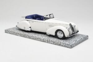 Lancia Astura Tipo 233 Corto Branco Minichamps 1:18 107125330 Resina - imagem 4 de 6