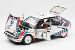 Lancia Delta HF 4WD #4 M. Alen / I. Kivimaki Martini Rally 1000 Lakes 1987 Kyosho 1:18 08960B Metal - imagem 2 de 8