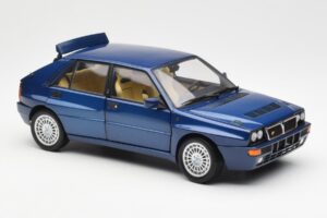 Lancia Delta HF Integrale Evo II Azul Kyosho 1:18 08341BL Metal - imagem 6 de 8