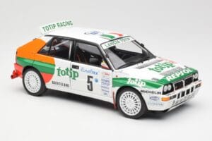 Lancia Delta HF Integrale Evo II Totip #5 A. Aghini / S. Farnocchia Rally Monte Carlo 1993 Kyosho 1:18 08348F Metal - imagem 6 de 8