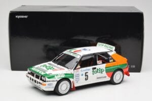 Lancia Delta HF Integrale Evo II Totip #5 A. Aghini / S. Farnocchia Rally Monte Carlo 1993 Kyosho 1:18 08348F Metal - imagem 8 de 8