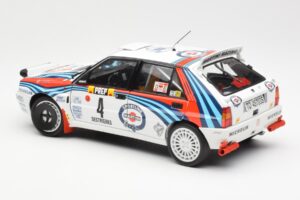 Lancia Delta HF Integrale Evo Martini #4 D. Auriol / B. Occelli Winner Rally Monte Carlo 1992 Kyosho 1:18 08348A Metal - imagem 7 de 8