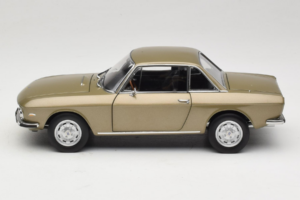 Lancia Fulvia Coupe Bronze Longchamps Norev 1:18 187985 Metal - imagem 4 de 8
