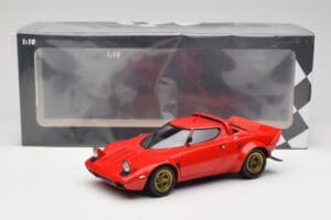 Lancia Stratos Vermelho Minichamps 1:18 155741701 Metal - imagem 6 de 6