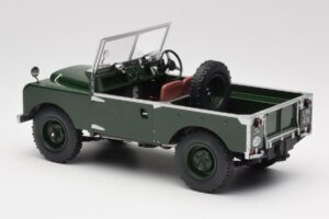 Land Rover 88 Series 1 Open Top Verde Escuro MCG 1:18 MCG18367 Metal - imagem 4 de 6