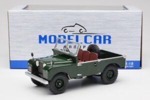 Land Rover 88 Series 1 Open Top Verde Escuro MCG 1:18 MCG18367 Metal - imagem 6 de 6
