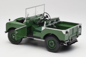 Land Rover 88 Series I Bronze Green Minichamps 1:18 150168906 Metal - imagem 5 de 8