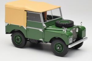 Land Rover 88 Series I Bronze Green Minichamps 1:18 150168906 Metal - imagem 6 de 8