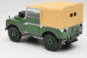 Land Rover 88 Series I Bronze Green Minichamps 1:18 150168906 Metal - imagem 7 de 8