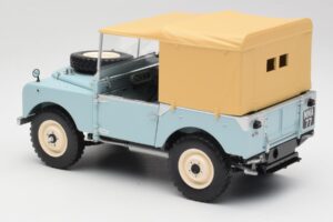 Land Rover 88 Series I RAF Blue Minichamps 1:18 150168908 Metal - imagem 7 de 8