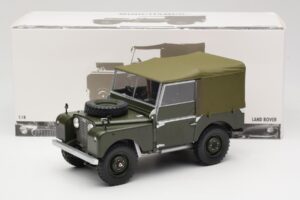 Land Rover 88 Series I Matt Green Minichamps 1:18 150168909 Metal - imagem 8 de 8