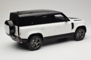 Land Rover Defender 110 L663 GT Spirit 1:12 GT554 Resina - imagem 2 de 6