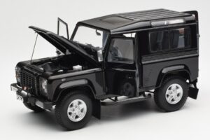 Land Rover Defender 90 Santorini Preto Metalizado Kyosho 1:18 08901BK Metal - imagem 2 de 8