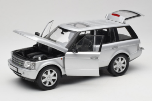 Land Rover Range Rover L322 Prata Welly 1:18 12536W Metal - imagem 2 de 8