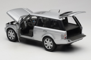 Land Rover Range Rover L322 Prata Welly 1:18 12536W Metal - imagem 5 de 8