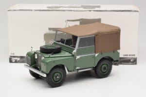 Land Rover Series 1 88 Verde Minichamps 1:18 150168912 Metal - imagem 8 de 8