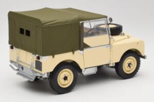 Land Rover Series I 88 Sand Bege Mate Minichamps 1:18 150168905 Metal - imagem 3 de 8