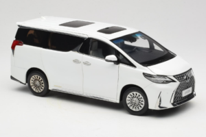Lexus LM300h White Pearl Kyosho 1:18 08963WP Metal - imagem 6 de 8