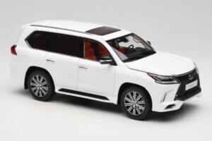 Lexus LX570 J200 Branco LCD 1:18 LCD18010-WH Metal - imagem 6 de 8