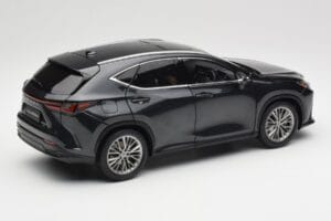 Lexus NX450h+ AZ20 Preto Kyosho 1:18 08968GBK Resina - imagem 3 de 8