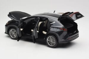 Lexus NX450h+ AZ20 Preto Kyosho 1:18 08968GBK Resina - imagem 5 de 8