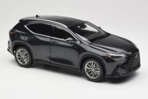 Lexus NX450h+ AZ20 Preto Kyosho 1:18 08968GBK Resina - imagem 6 de 8