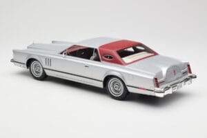 Lincoln Continental Mark V Coupe Prata BoS Models 1:18 BOS084 Resina - imagem 5 de 6