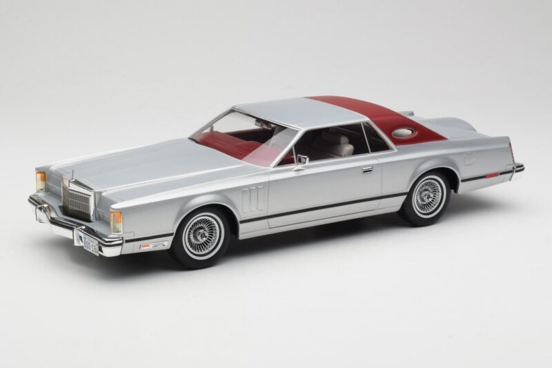 Lincoln Continental Mark V Coupe Prata BoS Models 1:18 BOS084 Resina