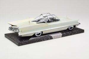 Lincoln Futura Concept Branco Minichamps 1:18 107082030 Metal - imagem 2 de 6