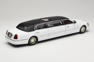 Lincoln Limousine Branco Sun Star 1:18 1260 Metal - imagem 3 de 8