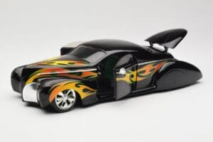 Lincoln Zephyr Scrape Custom Preto com Chamas Hot Wheels 1:18 57319 Metal - imagem 2 de 8
