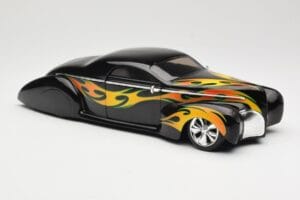 Lincoln Zephyr Scrape Custom Preto com Chamas Hot Wheels 1:18 57319 Metal - imagem 6 de 8