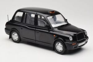 London Taxi TX1 Preto Sun Star 1:18 1120 Metal - imagem 6 de 8