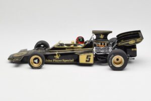 Lotus 72D #5 E. Fittipaldi John Player Special GP Spain 1972 MCG 1:18 MCG18610F Metal - imagem 5 de 6