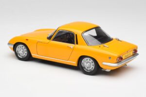 Lotus Elan S/E Racing Amarelo AUTOart 1:18 75352 Metal - imagem 7 de 8
