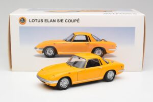 Lotus Elan S/E Racing Amarelo AUTOart 1:18 75352 Metal - imagem 8 de 8