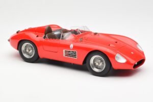 Maserati 300S Vermelho CMC 1:18 M-105 Metal - imagem 4 de 6