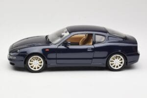 Maserati 3200 GT Preto Bburago 1:18 3371 Metal - imagem 4 de 8