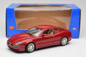 Maserati 3200 GT Vermelho Escuro Bburago 1:18 3341-M2 Metal - imagem 8 de 8